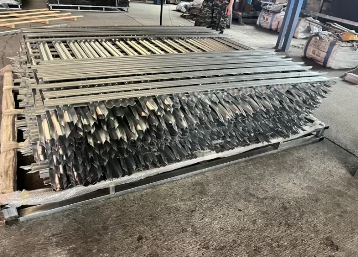 Galvanized Palisade Fence