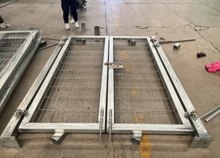 Double Swing Gate