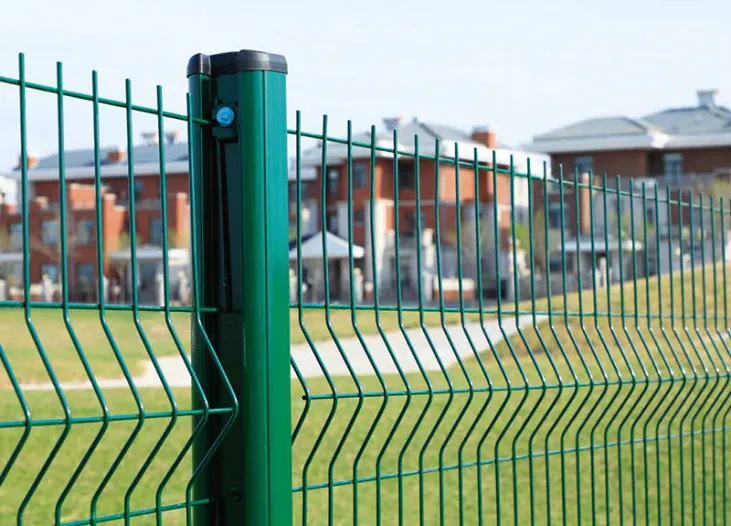 Aluminum Alloy Post with Mesh Panel