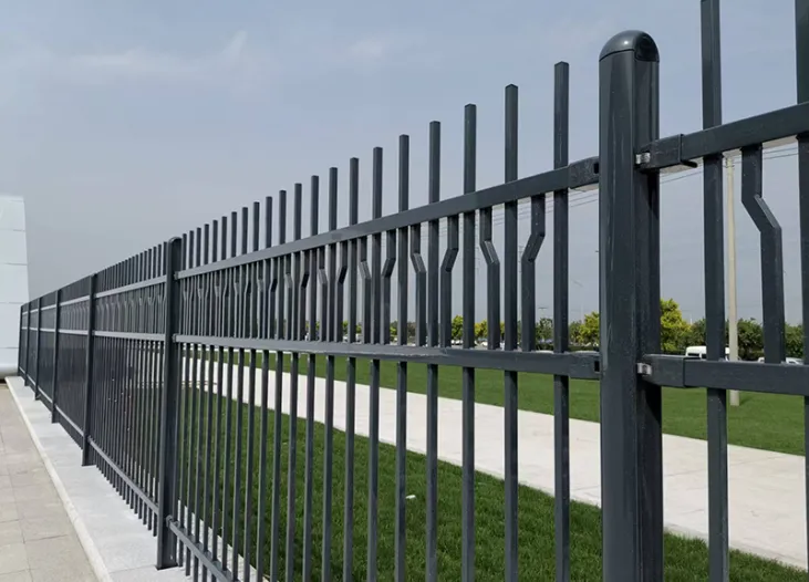 Steel Fence with Aluminum Alloy Post