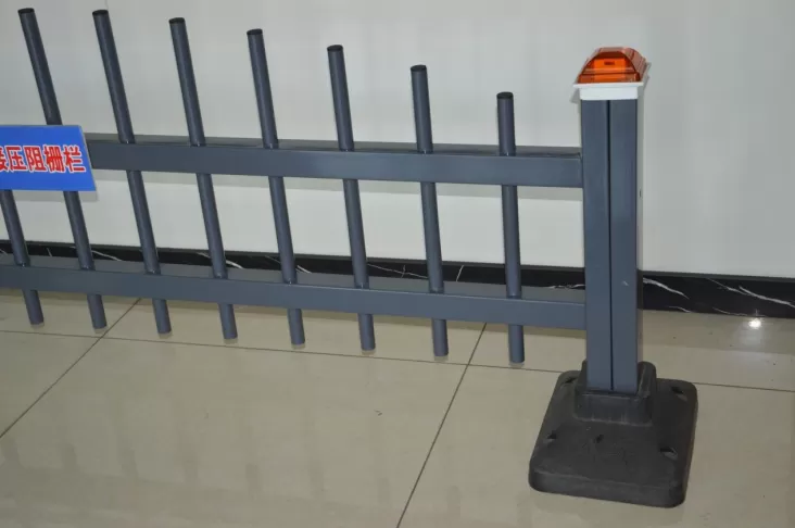 Highway Safety Steel Fences