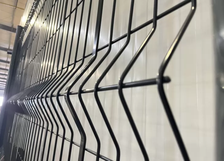 3D reinforced mesh fence