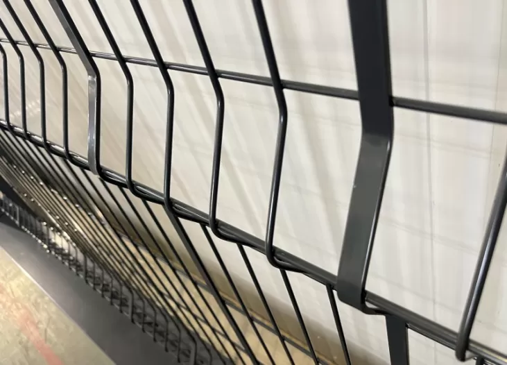 3D reinforced mesh fence