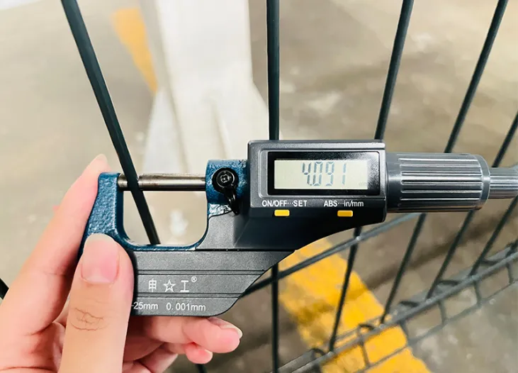 3D Mesh Fence