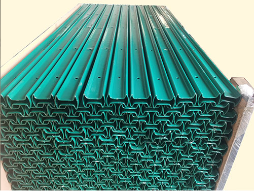 Aluminum Alloy Post with Mesh Panel