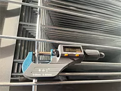 Supplying 1200 Sets of Edge Protection Fences to a U.S. Company