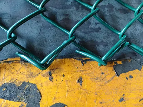 Supply 20000m chain link fence for Middle East desert areas